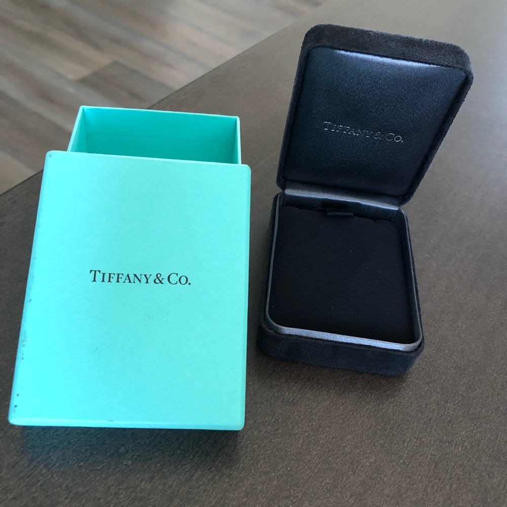 Tiffany & Co. Box gift set. Excellent condition